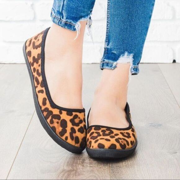 Refresh Women’s Ballet Sneakers sz 6 Leopard Print NEW # bag 30-L - Picture 1 of 9